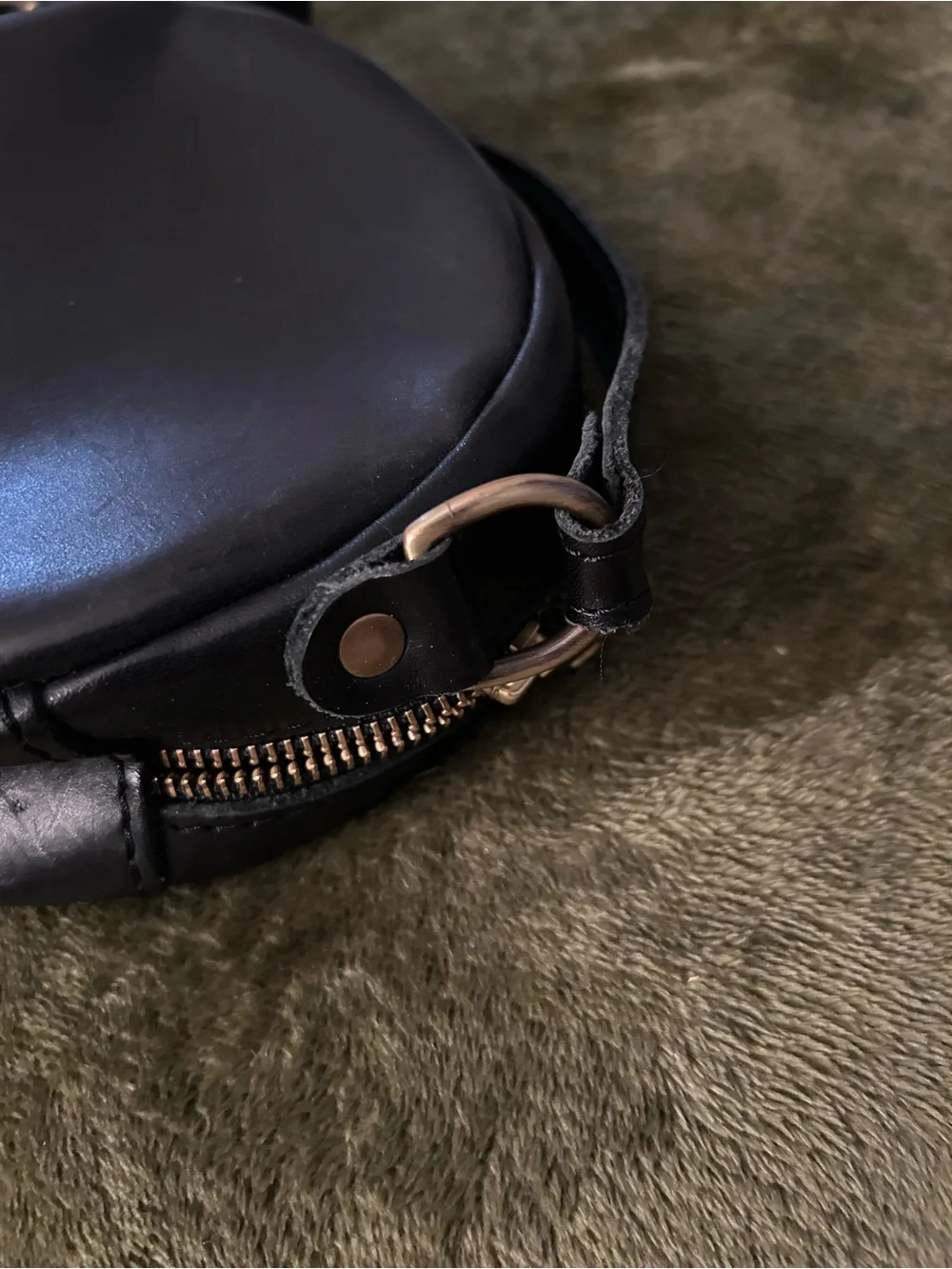 Portland Leather Black Round Leather Crossbody